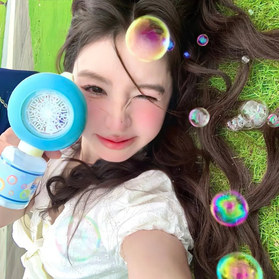 派对焦点 海报